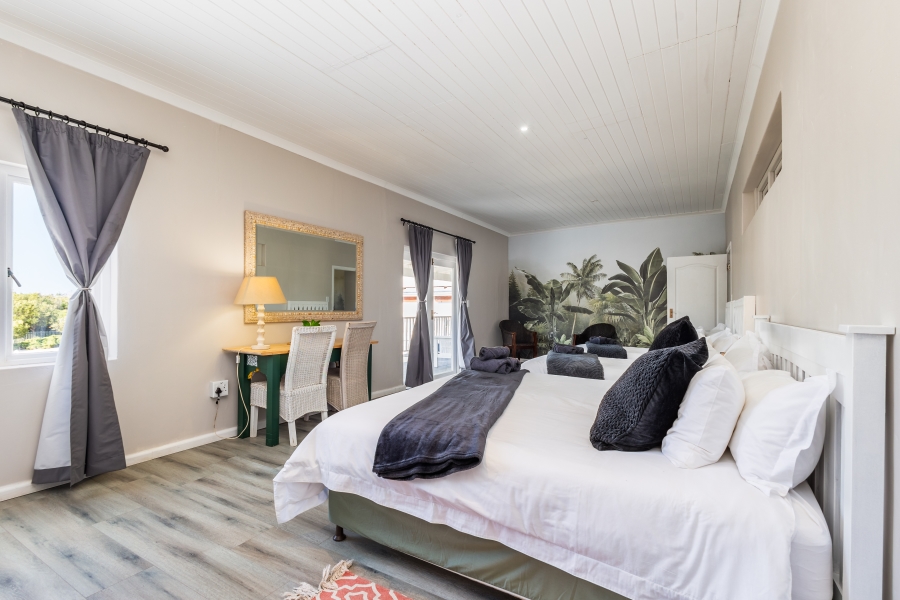 3 Bedroom Property for Sale in Keurboomstrand Western Cape